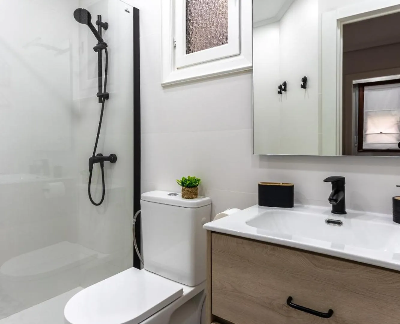 Apartment Lovely And Calm - Good Location In The Center Of Bilbao